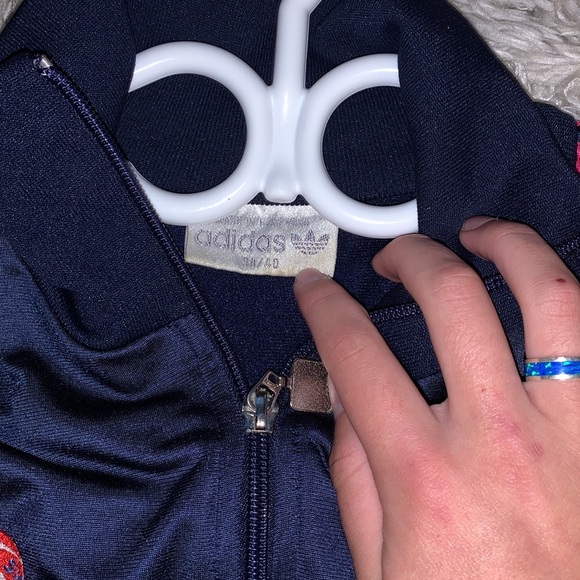 Sweater/jacket - Picture 2 of 3